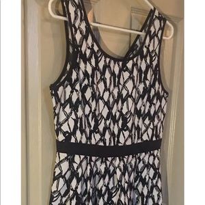 Doe & Rae black and white patterned dress.